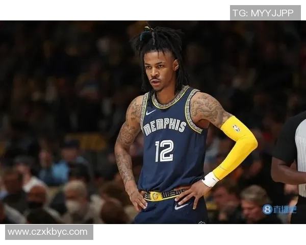 法国脏辫足球明星的传奇之路与场上风采解析 法国脏辫足球明星的传奇之路与场上风采解析